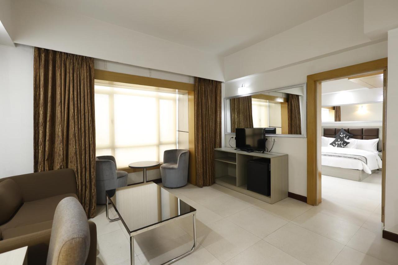 อริสโตแครต โฮเต็ล Hotel โกลกาตา ภายนอก รูปภาพ