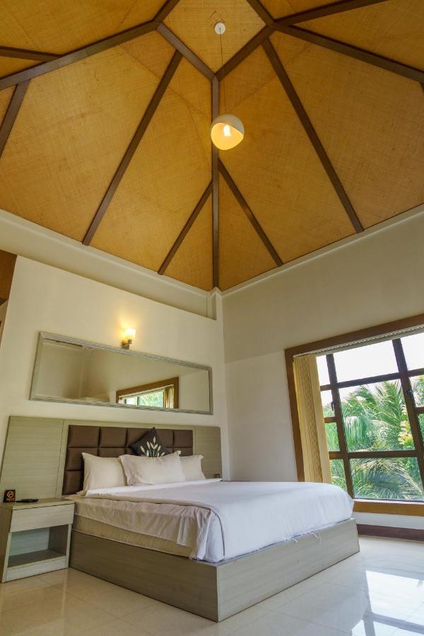 อริสโตแครต โฮเต็ล Hotel โกลกาตา ภายนอก รูปภาพ