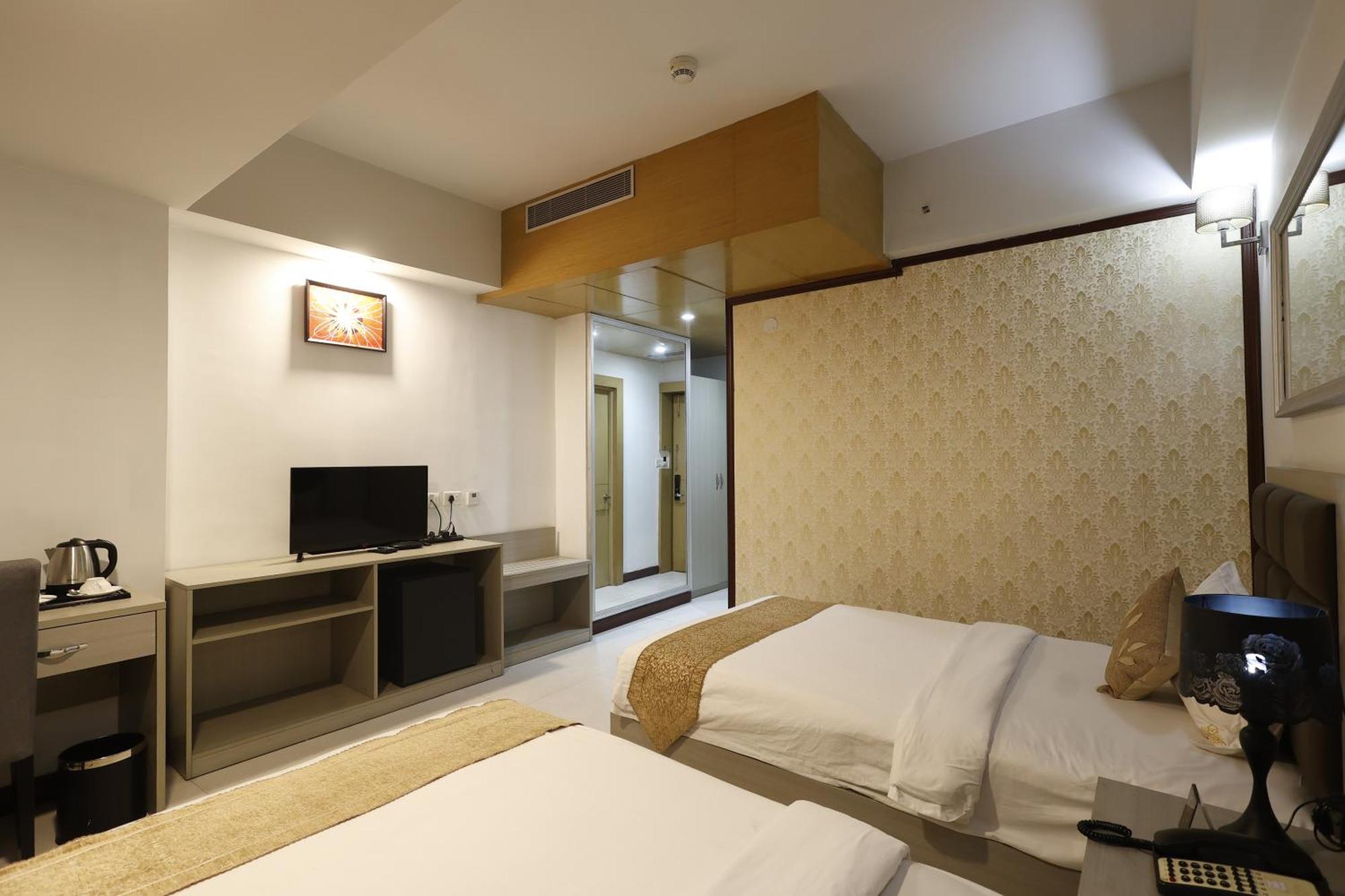 อริสโตแครต โฮเต็ล Hotel โกลกาตา ภายนอก รูปภาพ
